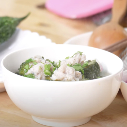 Canh khổ Qua Chả cá