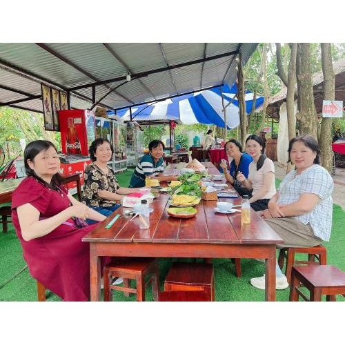 Ẩm Thực Miền Tây – Bản Sắc Hồn Quê Tại Khu Du Lịch Tuấn Tường