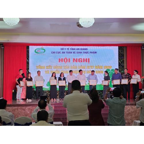 Hội nghị tổng kết công tác bảo đảm an toàn thực phẩm năm 2025 và triển khai nhiệm vụ năm 2026