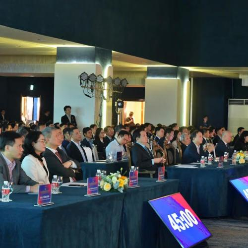 Văn Hóa Kinh Doanh Việt Nam: Kiến Tạo Hệ Giá Trị Mới Từ Tư Duy Đột Phá