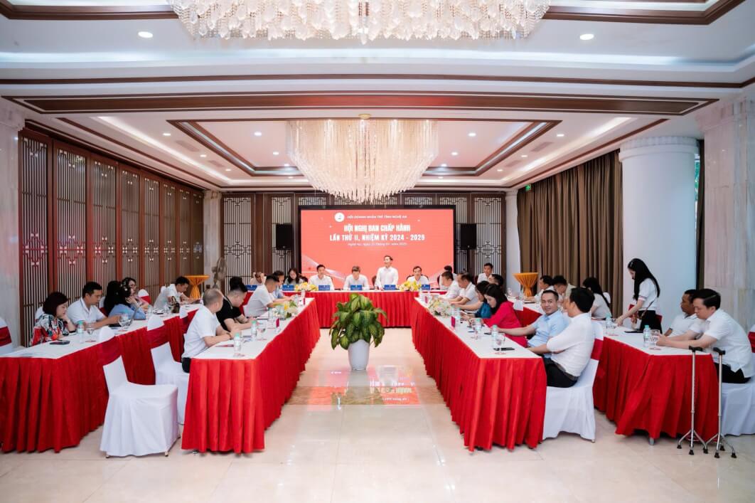 Nguyên tắc và tổ chức điều hành hội