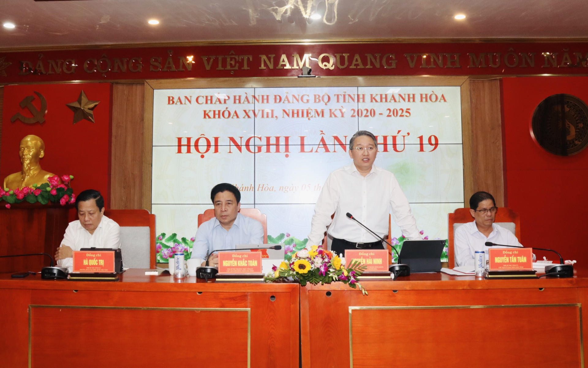 Khai mạc Hội nghị Tỉnh ủy Khánh Hòa lần thứ 19