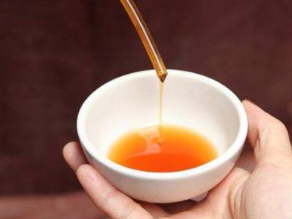 Tại sao nước mắm nên được làm từ cá cơm?