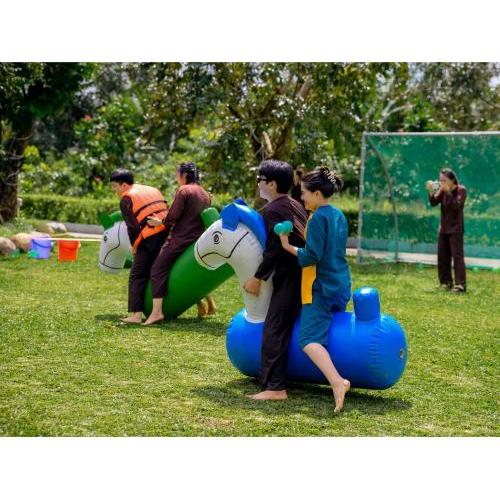 Khu trò chơi trên cạn