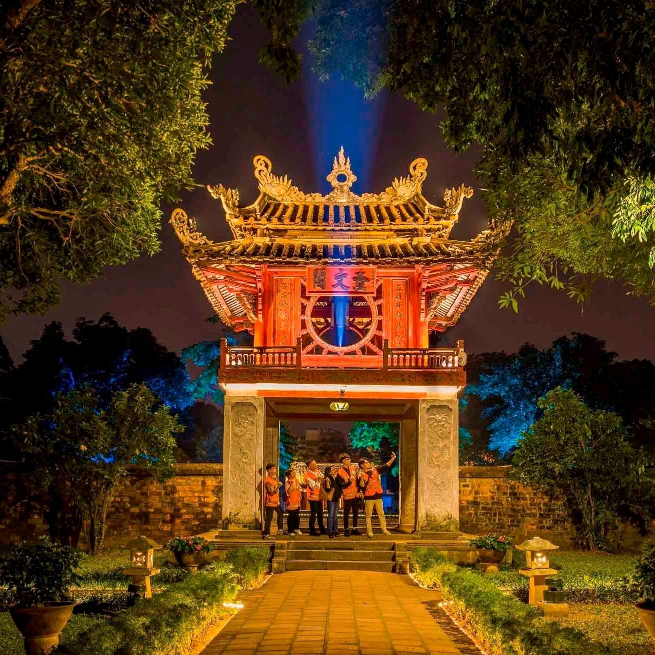 Tour Đêm Văn Miếu – Quốc Tử Giám
