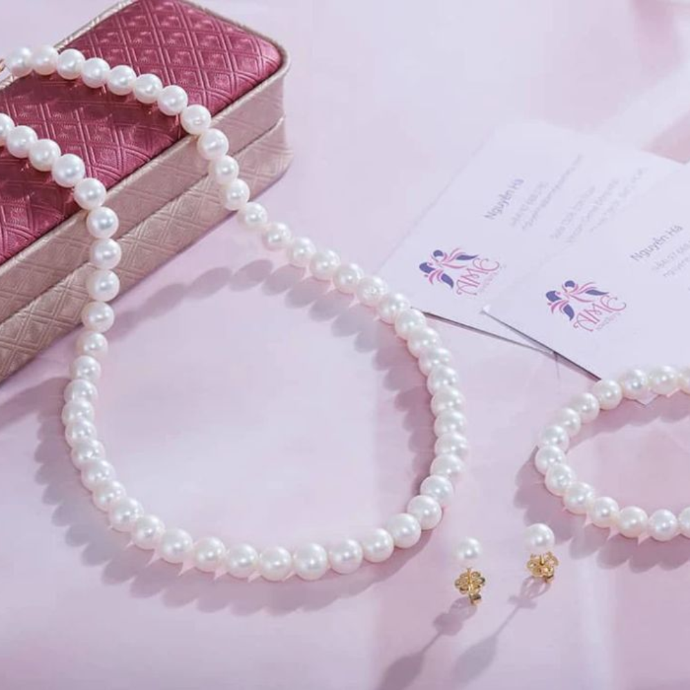 Có Nên Tặng Ngọc Trai Vào Valentine Hay Không? Góc Nhìn Tinh Tế Cho Món Quà Tình Cảm