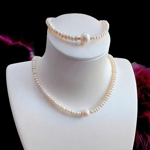 Vì Sao Không Nên Để Ngọc Trai Tiếp Xúc Với Nước Hoa, Mỹ Phẩm?