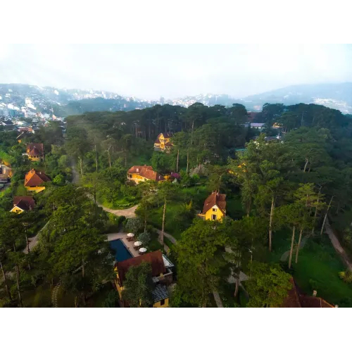 Lạc Bước Giữa “Làng Pháp Thu Nhỏ” Cổ Kính Nhất Đà Lạt