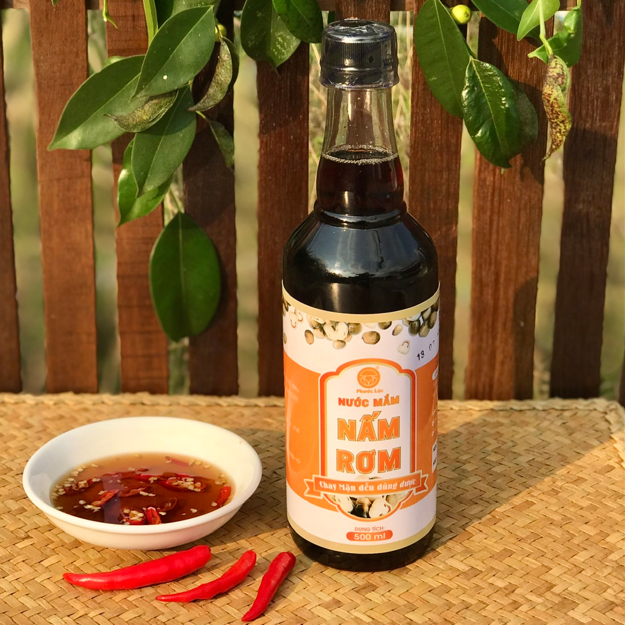 Nước Mắm Nấm Rơm