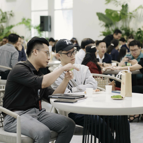 Người mua nhà, doanh nghiệp địa ốc áp lực khi lãi suất tăng cao