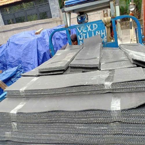 Thảm trải sàn cũ bida