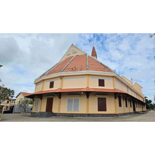 Nhà Thờ Cái Mơn (Vĩnh Long): Ngôi Thánh Đường 300 Năm Cổ Kính