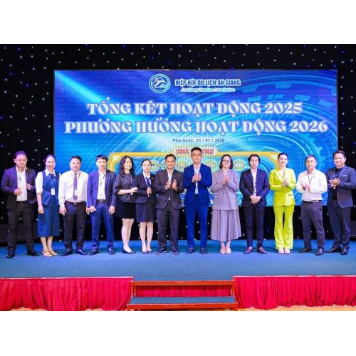 Giá trị cốt lõi và Khát vọng vươn xa