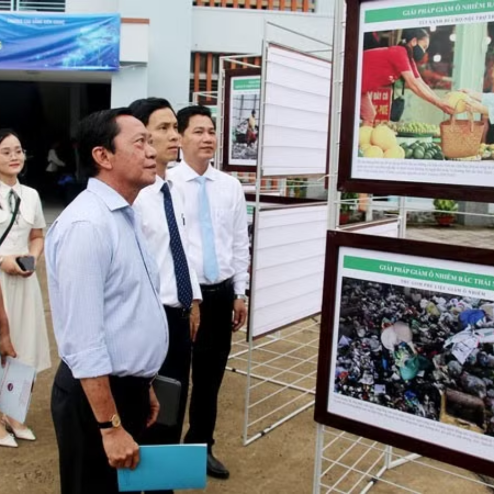 Khai Mạc Triển Lãm Ảnh Tuyên Truyền Phòng, Chống Rác Thải Nhựa Năm 2025