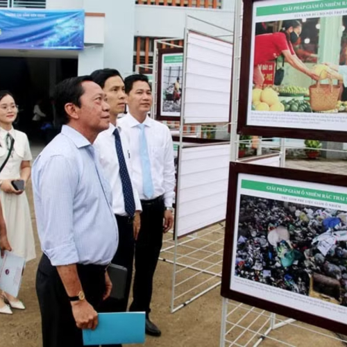 Khai Mạc Triển Lãm Ảnh Tuyên Truyền Phòng, Chống Rác Thải Nhựa Năm 2025
