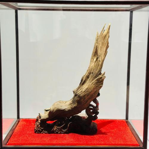 Trầm Cảnh Phượng Hoàng Thăng Vân