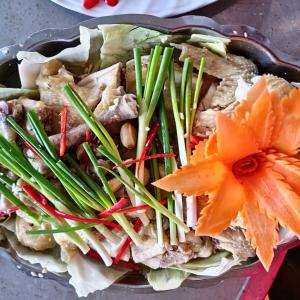 Garlic Steamed Chicken