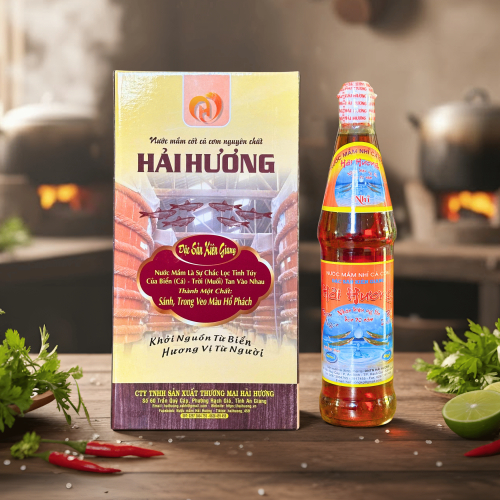 Hai Huong Anchovy Fish Sauce 40°N – Box of 2 Bottles (650ml Each)