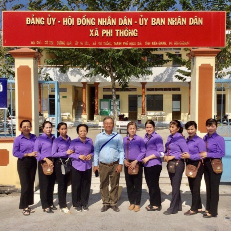 Chi Hội Hội Việt Mỹ Chùa Phổ Minh Tặng 100 Phần Quà Cho Bà Con Xã Phi Thông, Thành phố Rạch Giá Dịp Tết Nguyên Đán Giáp Thìn 2024