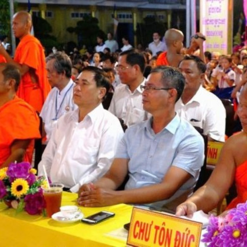 Hội Hữu Nghị Việt Nam – Campuchia Tỉnh Kiên Giang Tham Gia Cùng Chi Hội Chùa Láng Cát Tổ Chức Lễ Tổng Kết Lớp Khmer Ngữ Và Phát Quà Cho Các Em Học Sinh Có Hoàn Cảnh Khó Khăn Nhân Dịp Năm Học Mới 2024-