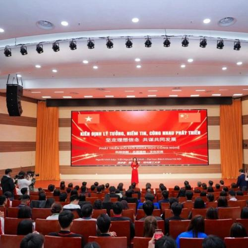 Thanh Niên Việt Nam - Trung Quốc Kế Thừa “Nguồn Gene Đỏ”, Vun Đắp Tình Hữu Nghị Truyền Thống