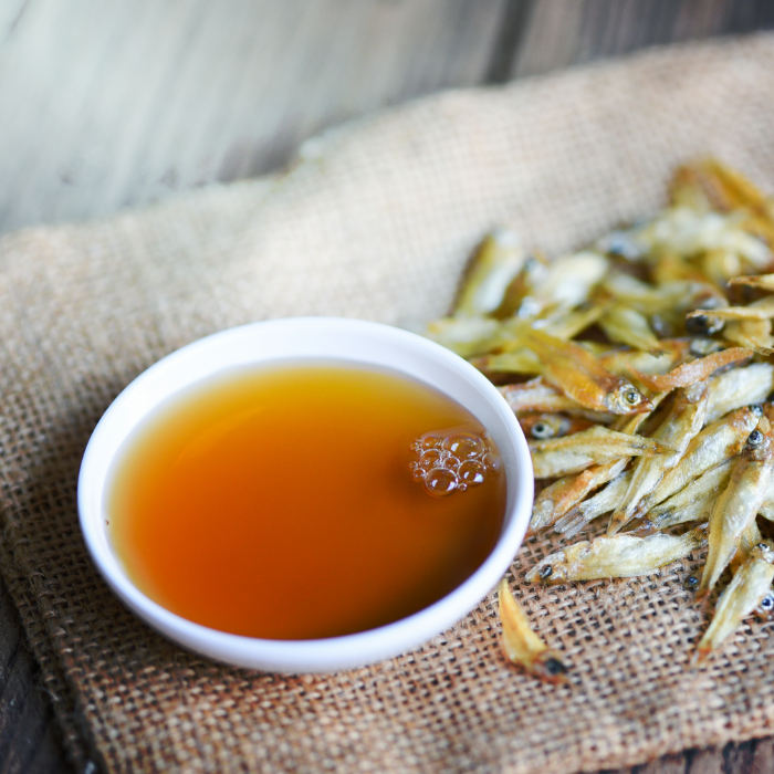 Nước Mắm Ngon Có Màu Gì?