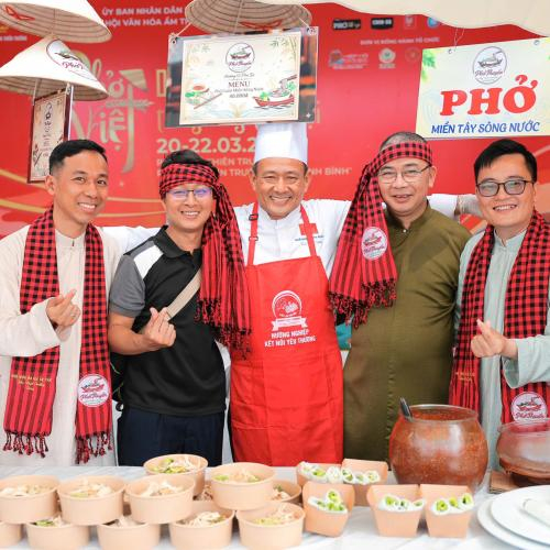 Festival Phở 2026: Di Sản Sống Trong Lòng Thời Đại – Dấu Ấn Rực Rỡ Của Phở Thuyền Bếp Thầy Trường