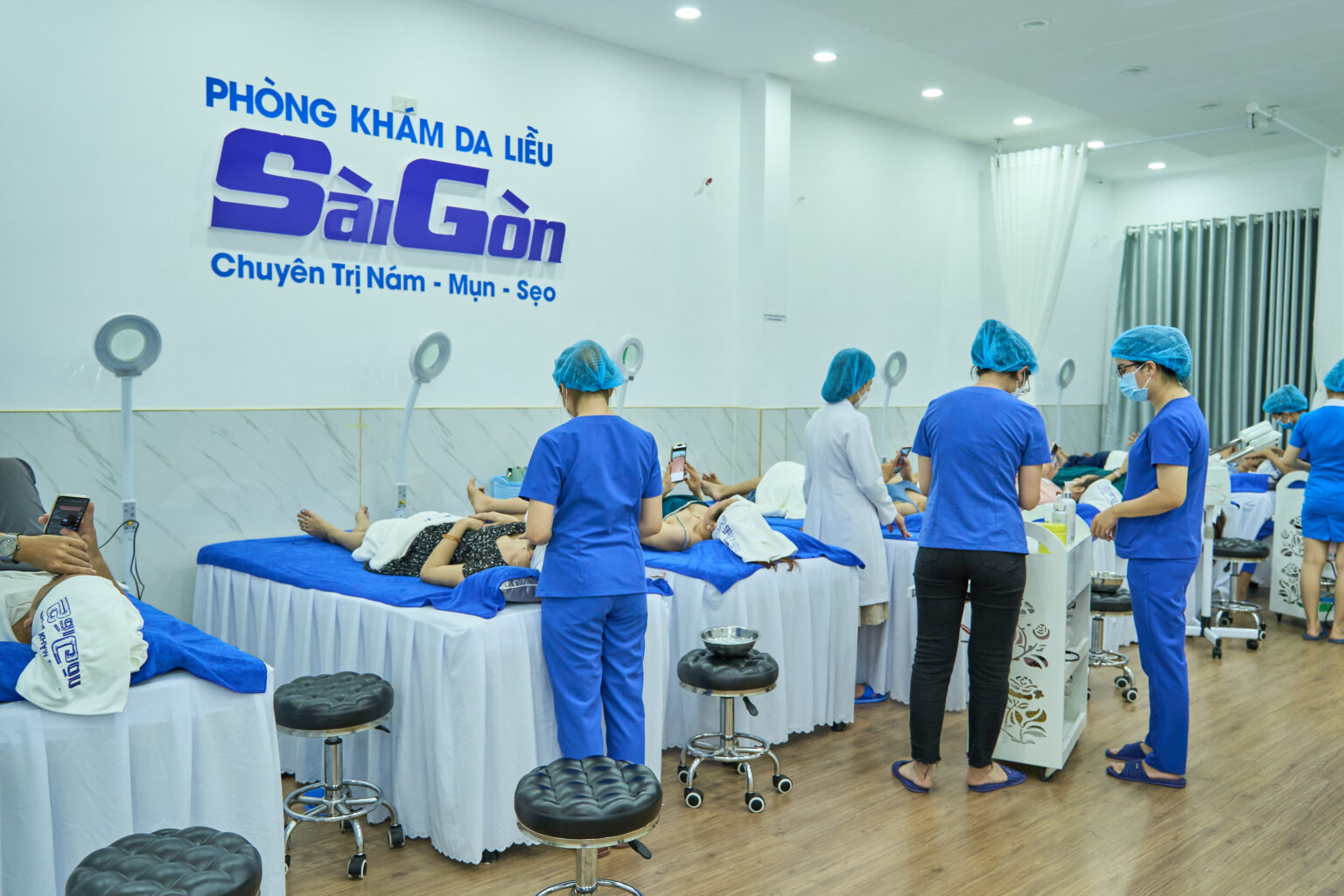 4. Khám / Tư vấn / Điều Trị Bệnh Da Liễu Khó Nói