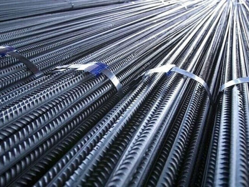 2. Nấu luyện và đúc – Biến đổi thành thép lỏng và định hình