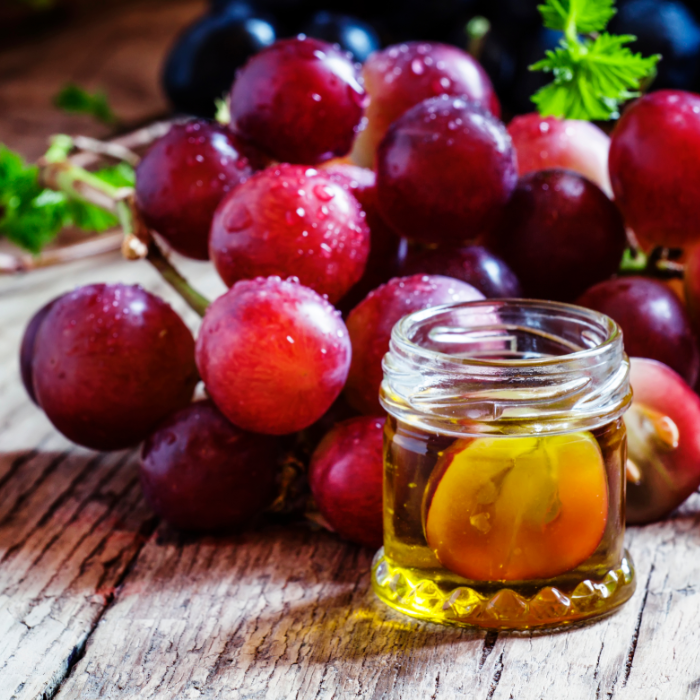 Cách Dùng Mật Nho Làm Mặt Nạ Dưỡng Da Tự Nhiên Tại Nhà