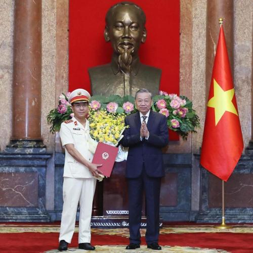 Người Con Họ Hồ : Ông Hồ Đức Anh Được Bổ Nhiệm Phó Viện Trưởng Viện Kiểm Sát Nhân Dân Tối Cao