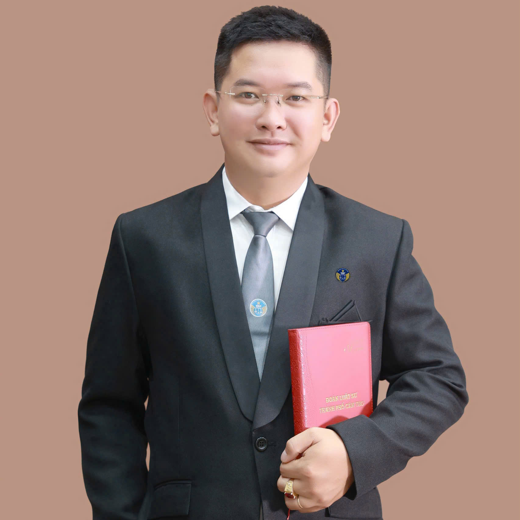 Luật Sư Lương Văn Nhiệm