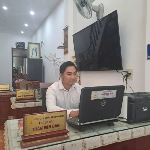 Luật Sư Trần Văn Đàn