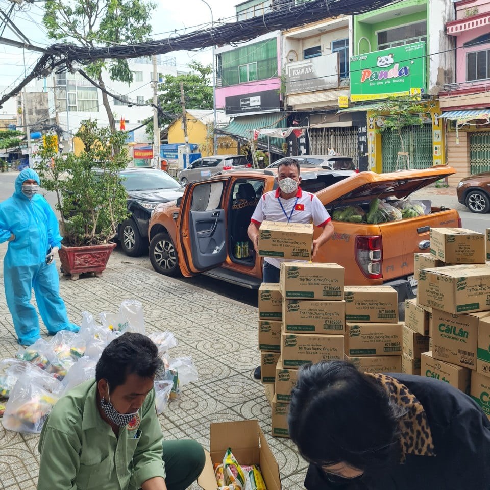 CLB Doanh Nhân Họ Phạm Sài Gòn góp sức chống dịch bệnh Covid