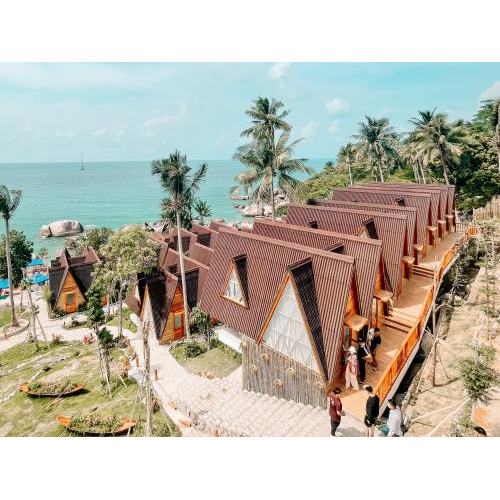 Tiệc sinh nhật tại Fly Up Resort ven biển tại Hòn Sơn - Kỷ niệm đáng nhớ trên bờ biển