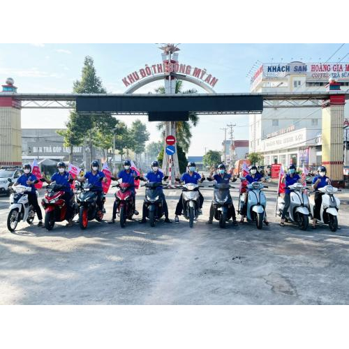 Chạy Roadshow & Phát Tờ Rơi Tưng Bừng Giới Thiệu Sản Phẩm Mới Của Yamaha Toàn Nga