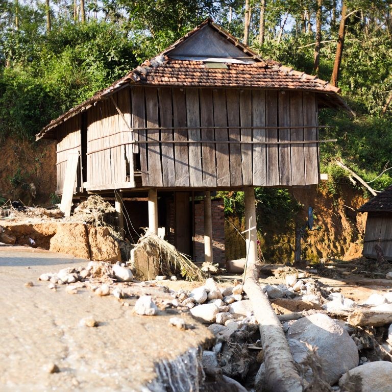 Thẩm mỹ viện Ngọc Dung: Tiến về tâm bão - Chung tay hỗ trợ đồng bào Miền Trung