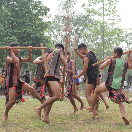 Tìm hiểu về dân tộc Stiêng