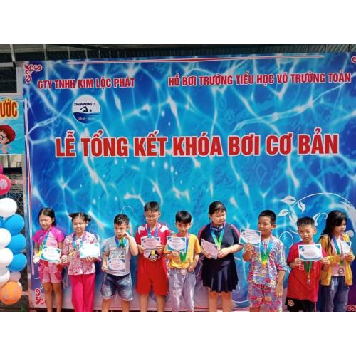 Lễ Tổng Kết Khóa Bơi Cơ Bản - Học Sinh Trường Võ Trường Toản