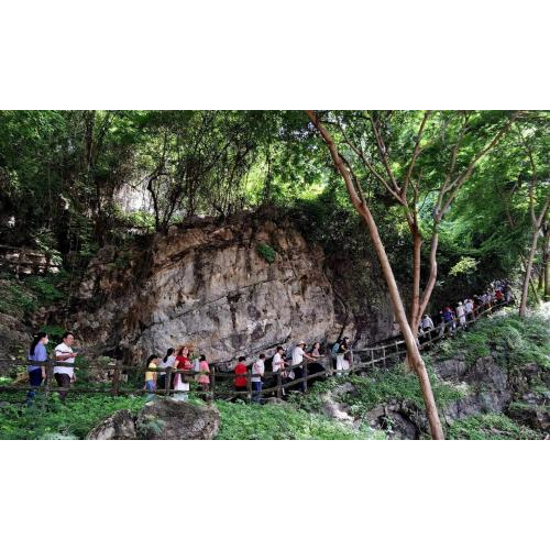 Di Tích Thắng Cảnh Đá Dựng